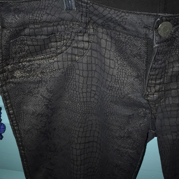 Flip Side jeans - Picture 2 of 5